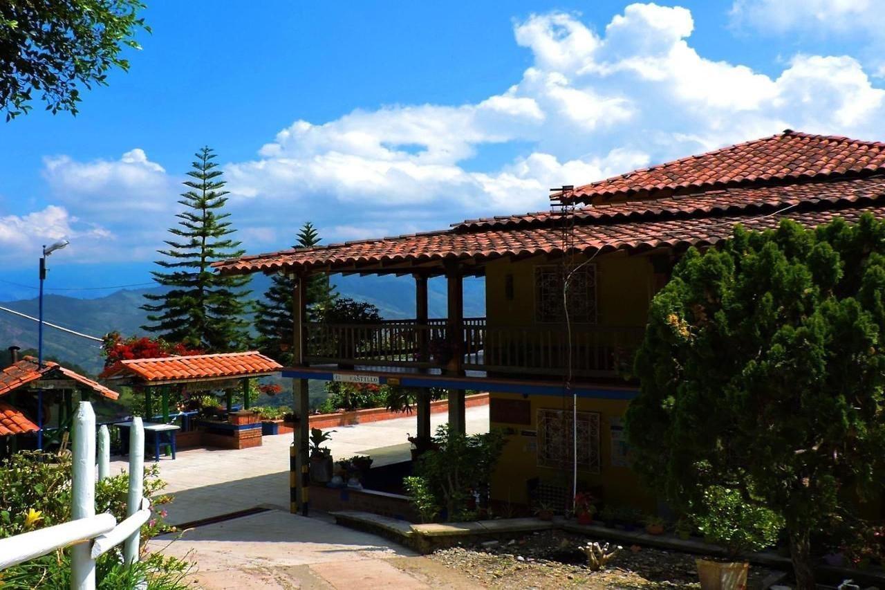Castillo De Cascadas Finca Hotel Salamina Luaran gambar
